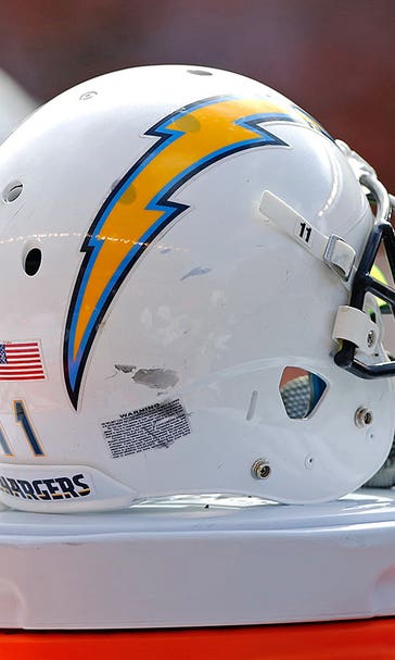 Chargers announce they’re staying in San Diego for 2016 (but leave LA option open)